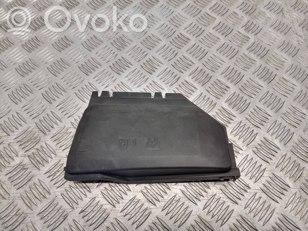 Ford S-MAX Fuse box cover 
