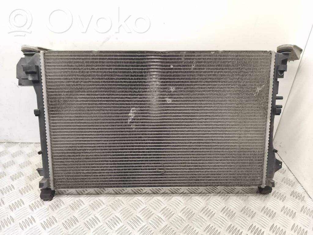Opel Signum Aušinimo skysčio radiatorius 