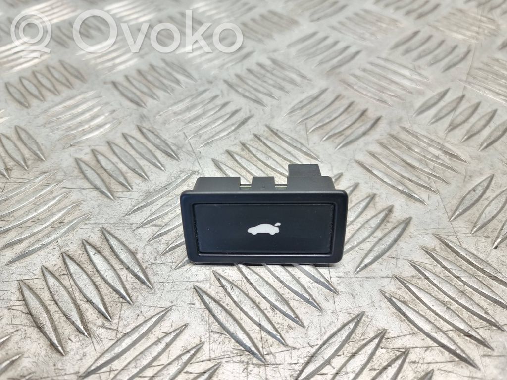 Volkswagen Phaeton Tailgate/boot open switch button 