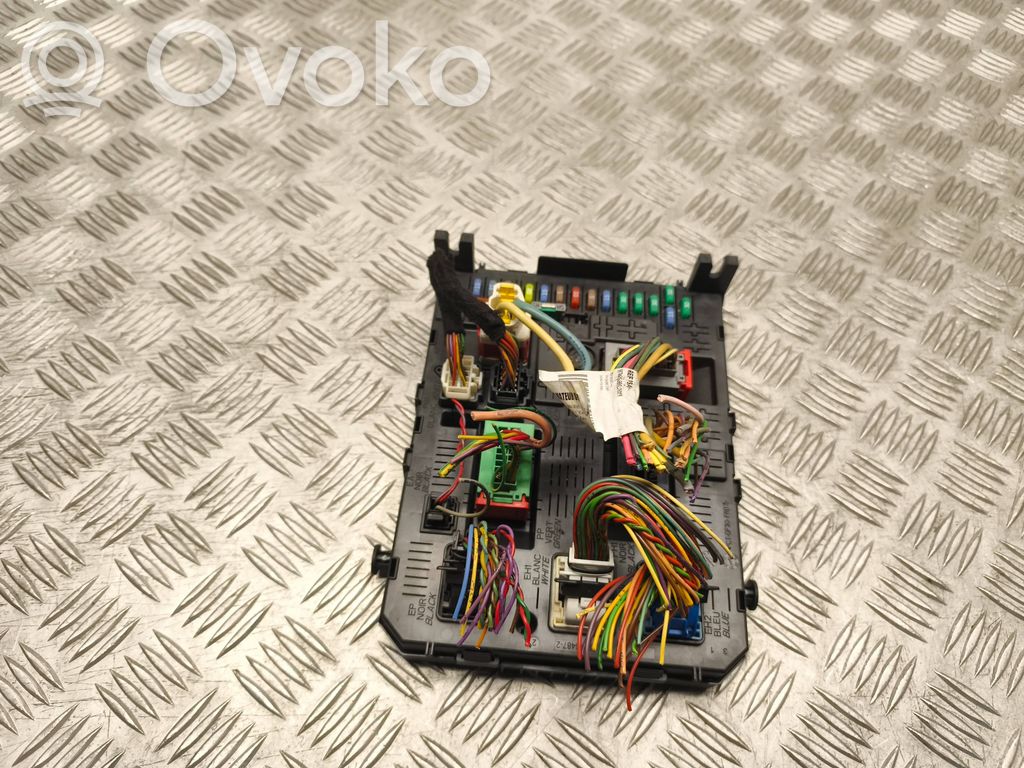 Fuse module   281164872