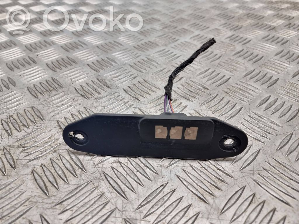 Ford Transit -  Tourneo Connect Liukuoven kytkinnivel 