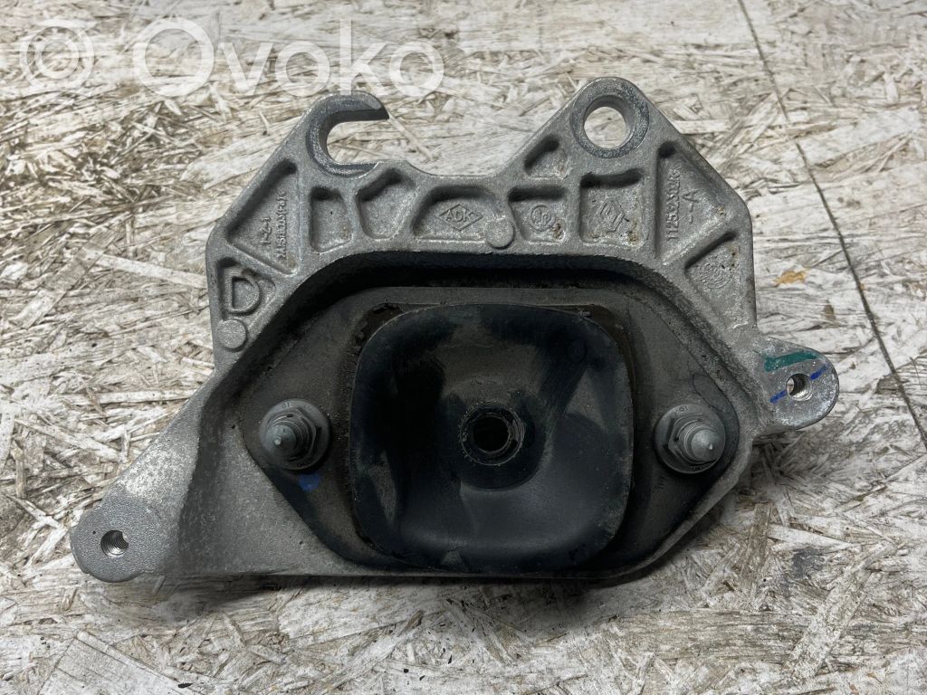 Nissan Juke II F16 Engine mounting bracket 