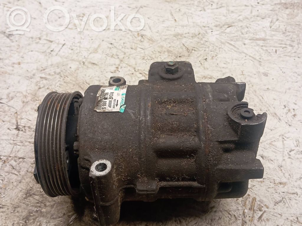Volkswagen PASSAT B7 Klimakompressor Pumpe 