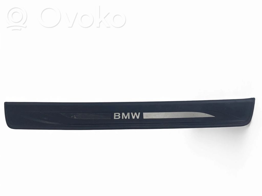 BMW 5 F10 F11 Listwa boczna 