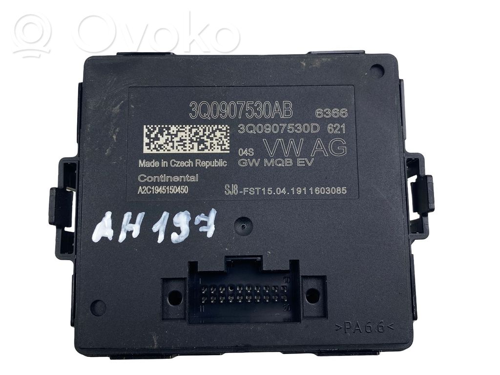 Volkswagen PASSAT B7 Gateway control module 