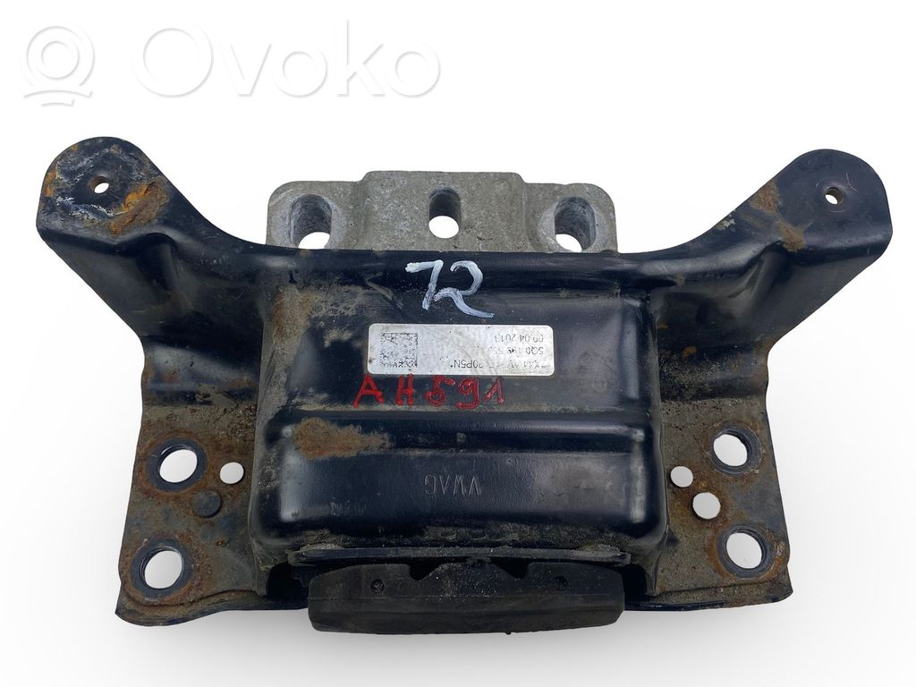 Volkswagen Golf VII Engine mount bracket 