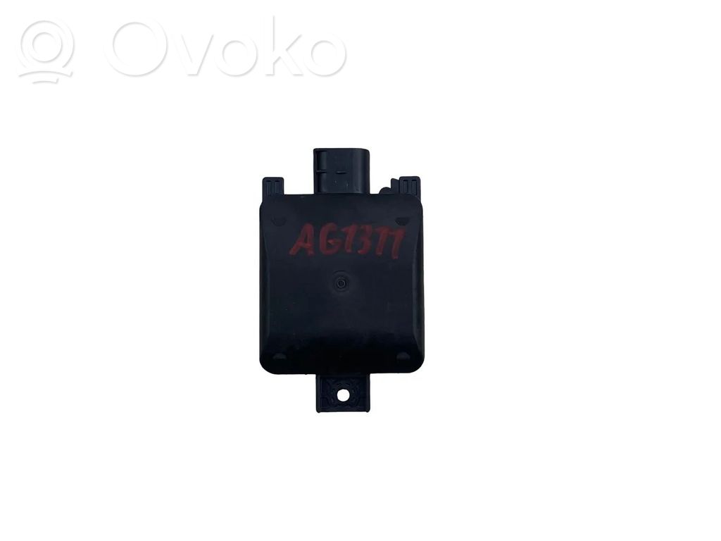 Volkswagen Jetta VII Blind spot module 