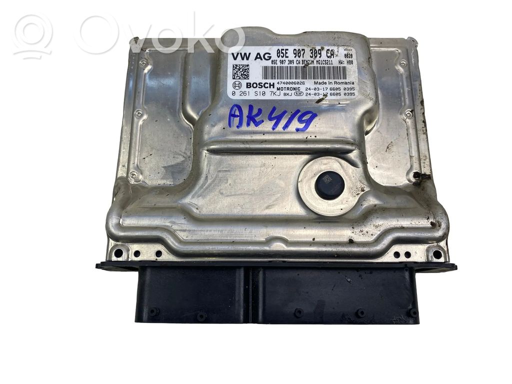 Volkswagen Golf VIII Engine control unit/module ECU 