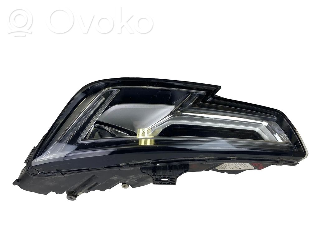 Audi A4 S4 B9 8W Scheinwerfer 