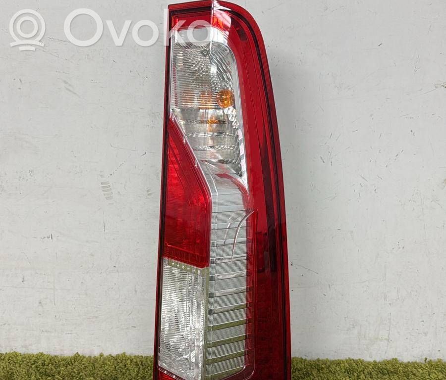 Renault Master III Luz trasera/de freno 