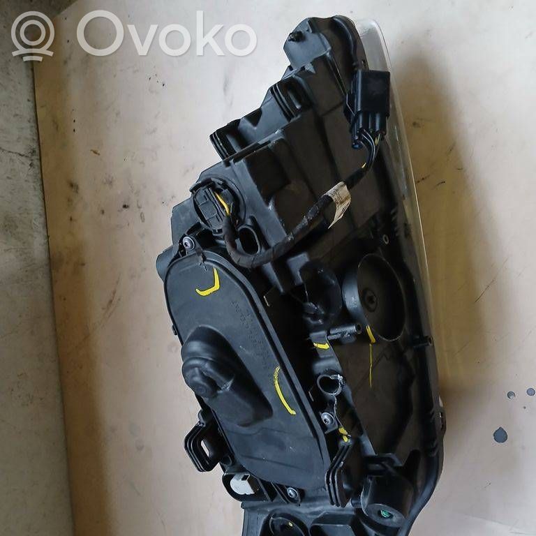 Scheinwerfer   89908935