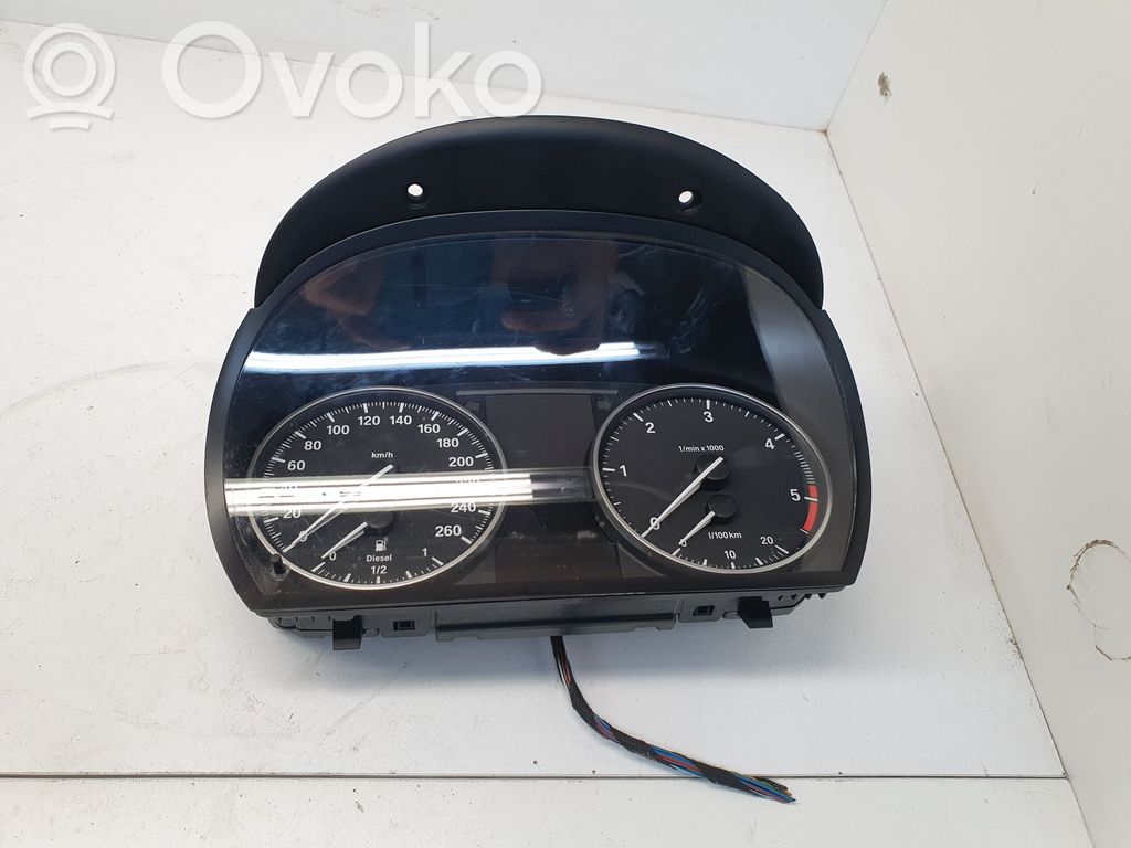 Speedometer (instrument cluster)   916684603