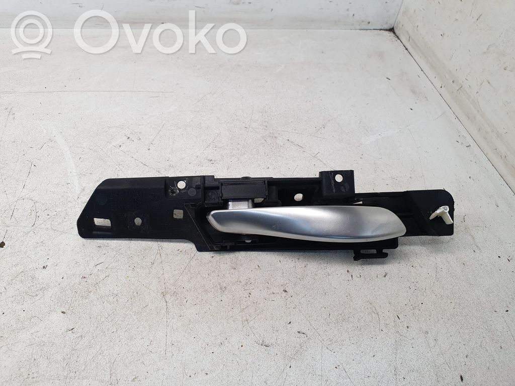 BMW X5 E70 Manecilla interna puerta trasera 