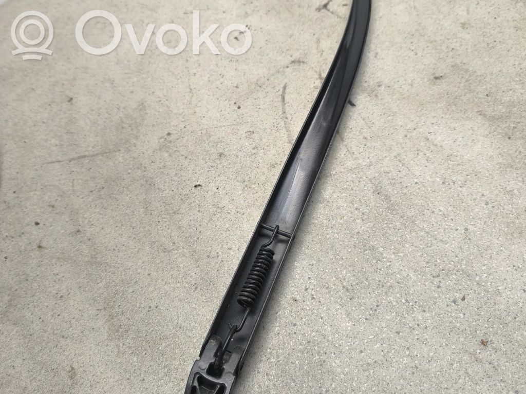 BMW 3 E90 E91 Front wiper blade arm 