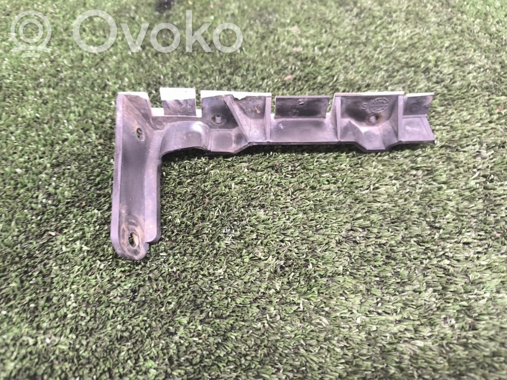 Audi A8 S8 D3 4E Priekinis laikiklis bamperio 