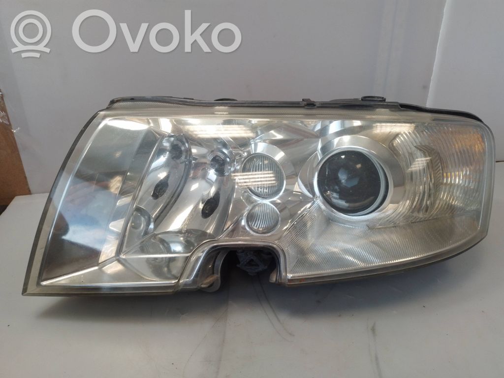 Skoda Superb B5 (3U) Lampa przednia 