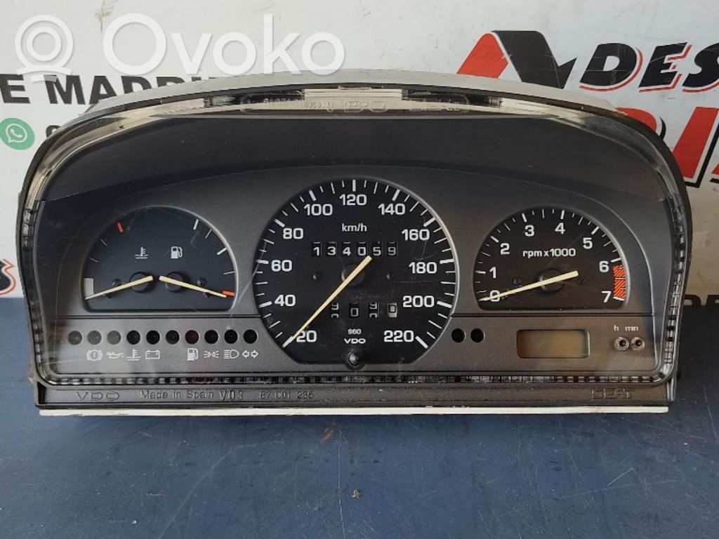 Seat Toledo I (1L) Licznik / Prędkościomierz 