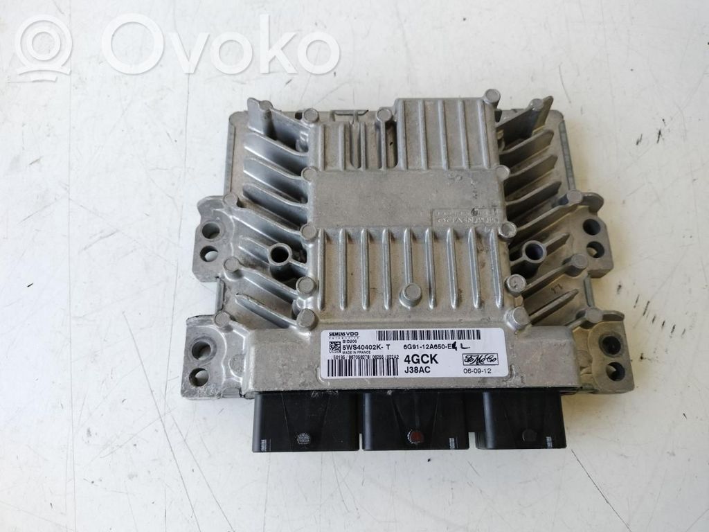 Engine control unit/module ECU   5WS40402K
