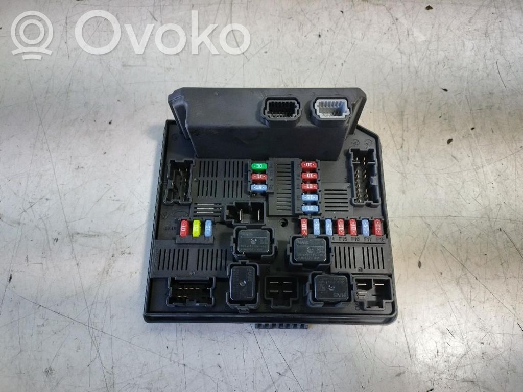 Módulo de fusible   284B7JY00A