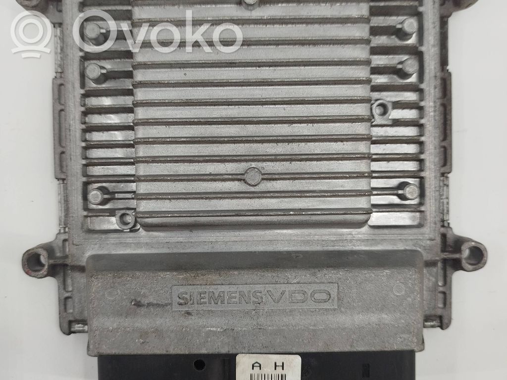 KIA Carens II Engine control unit/module 