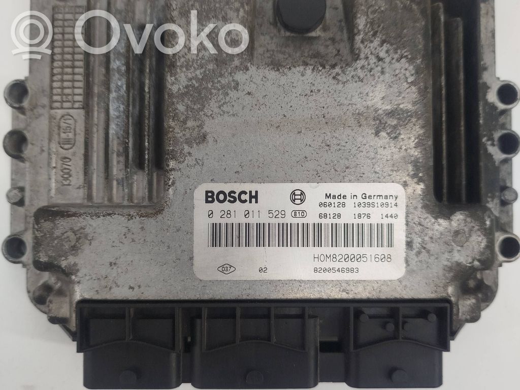 Opel Vivaro Engine control unit/module 