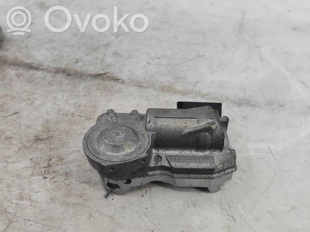 Mercedes-Benz Sprinter W906 Steering wheel lock 