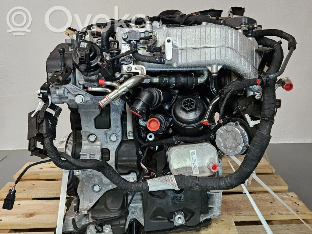 Audi A4 S4 B9 8W Motor 
