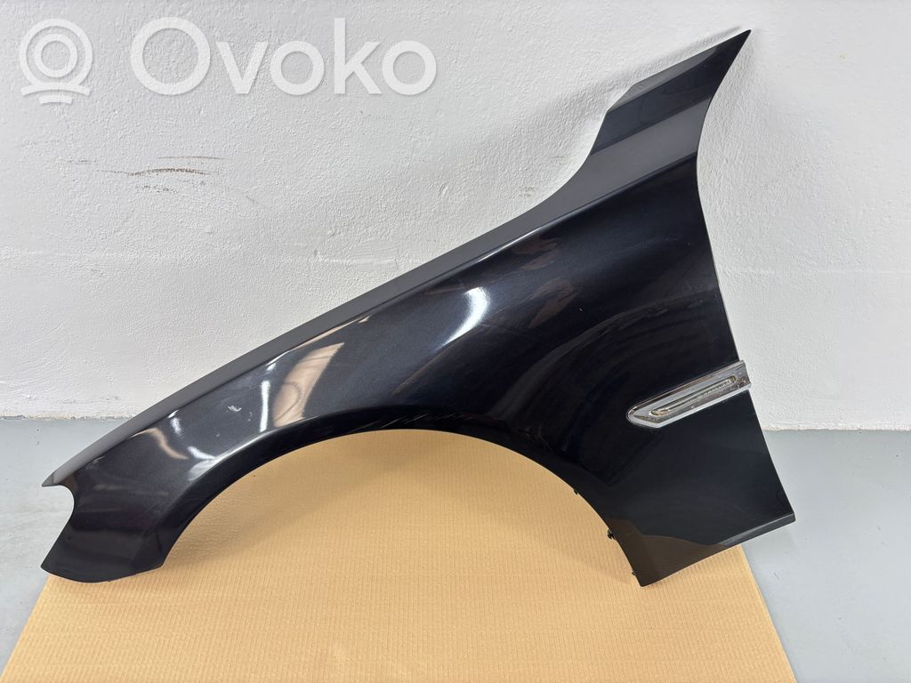 BMW 7 F01 F02 F03 F04 Błotnik przedni 
