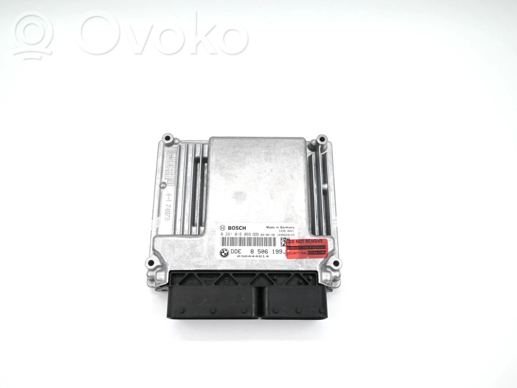 BMW 5 E60 E61 Engine control unit/module 