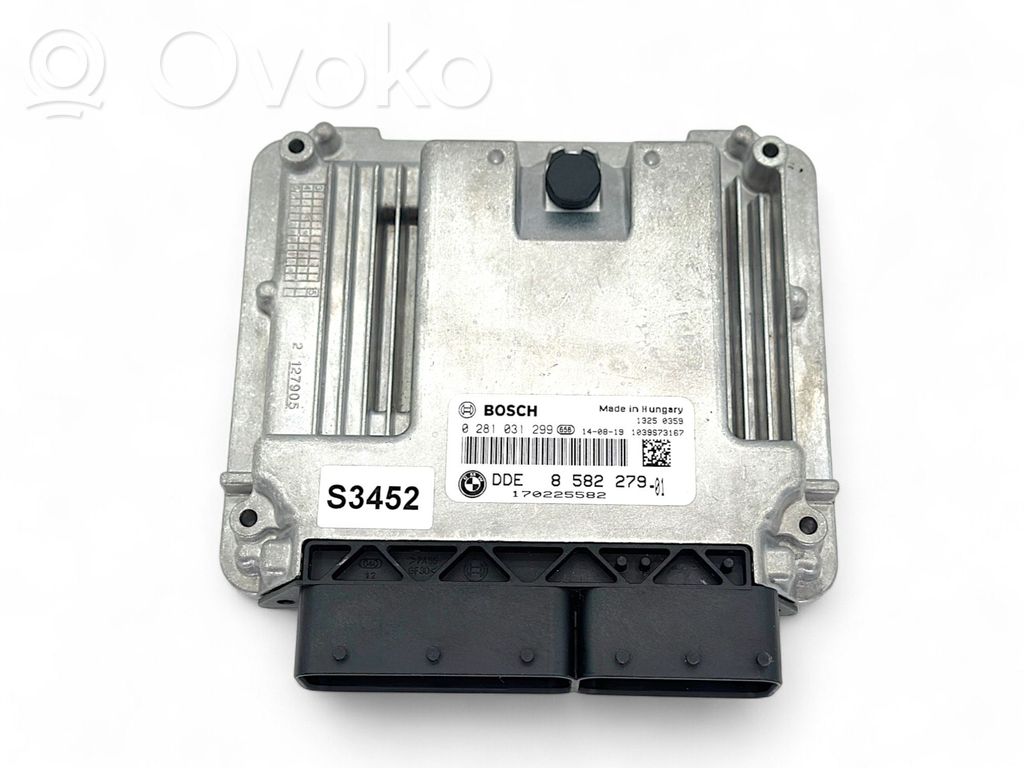BMW 3 F30 F35 F31 Variklio valdymo blokas 
