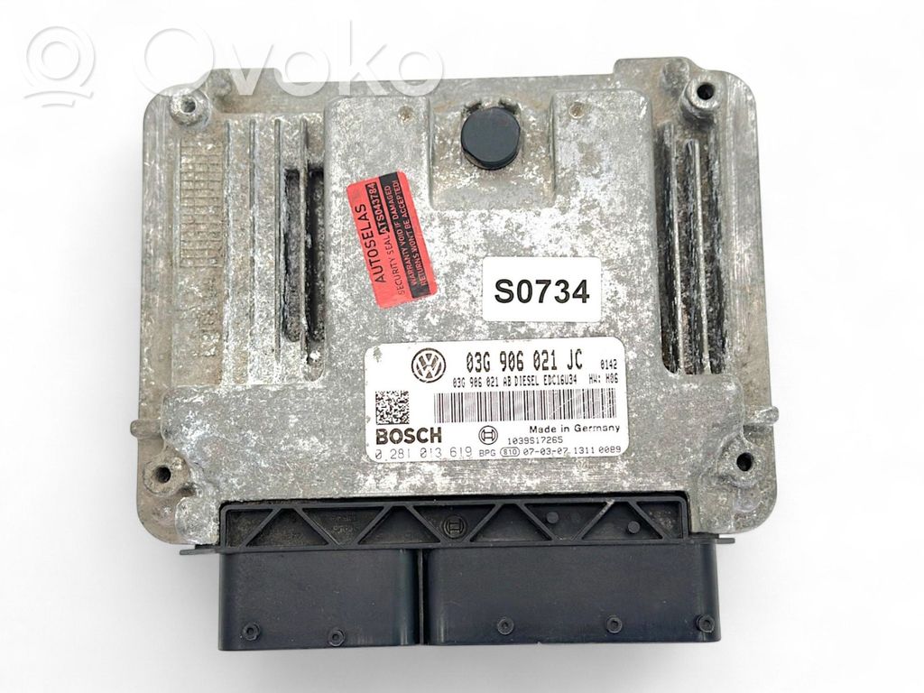 Skoda Octavia Mk2 (1Z) Engine control unit/module 
