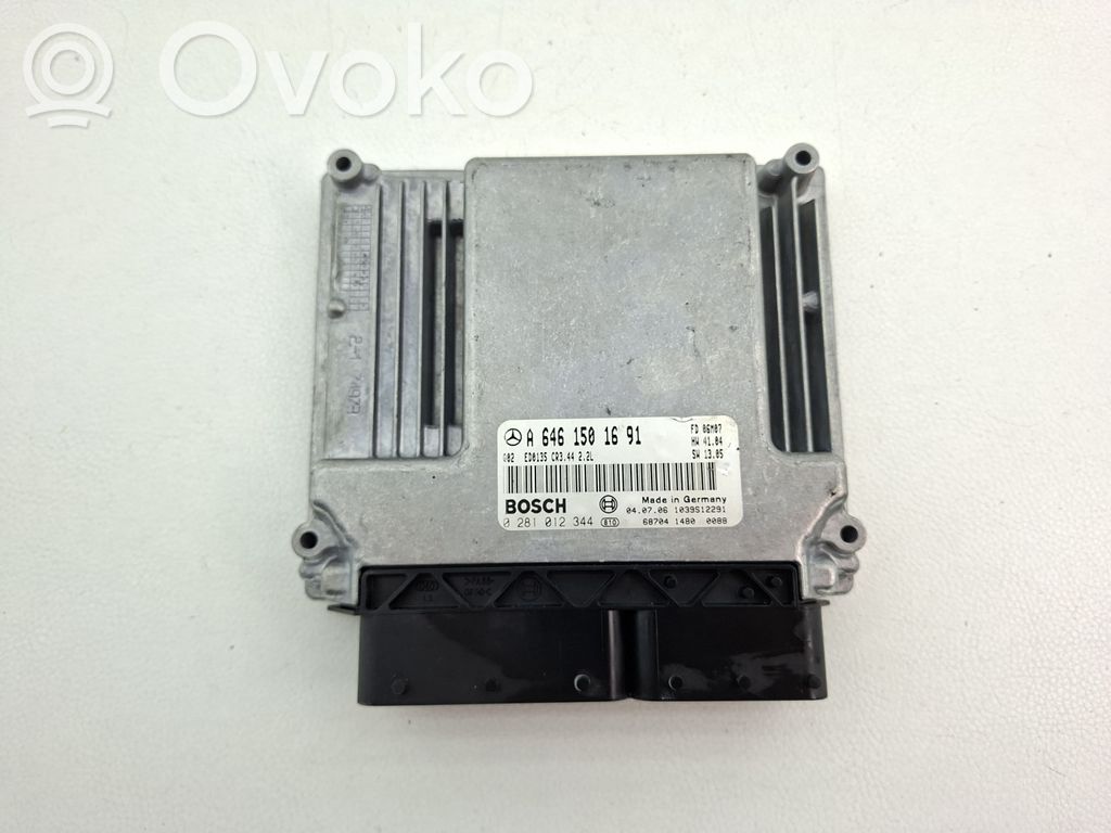 Mercedes-Benz C W203 Engine control unit/module 