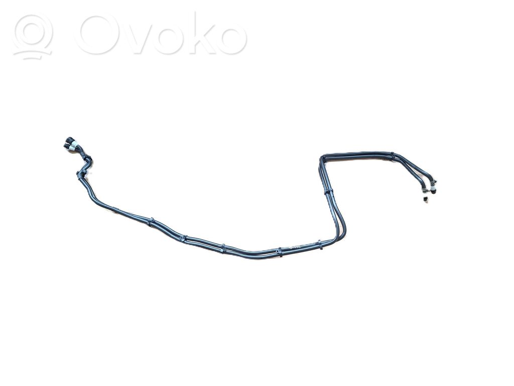 BMW i4 Engine coolant pipe/hose 