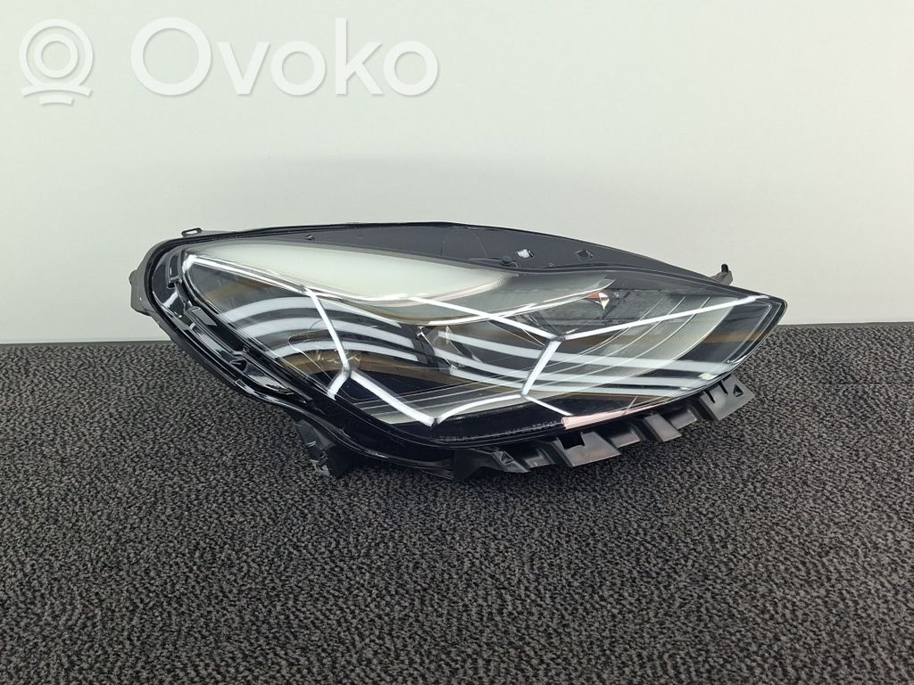 Tesla Model 3 Phare frontale 