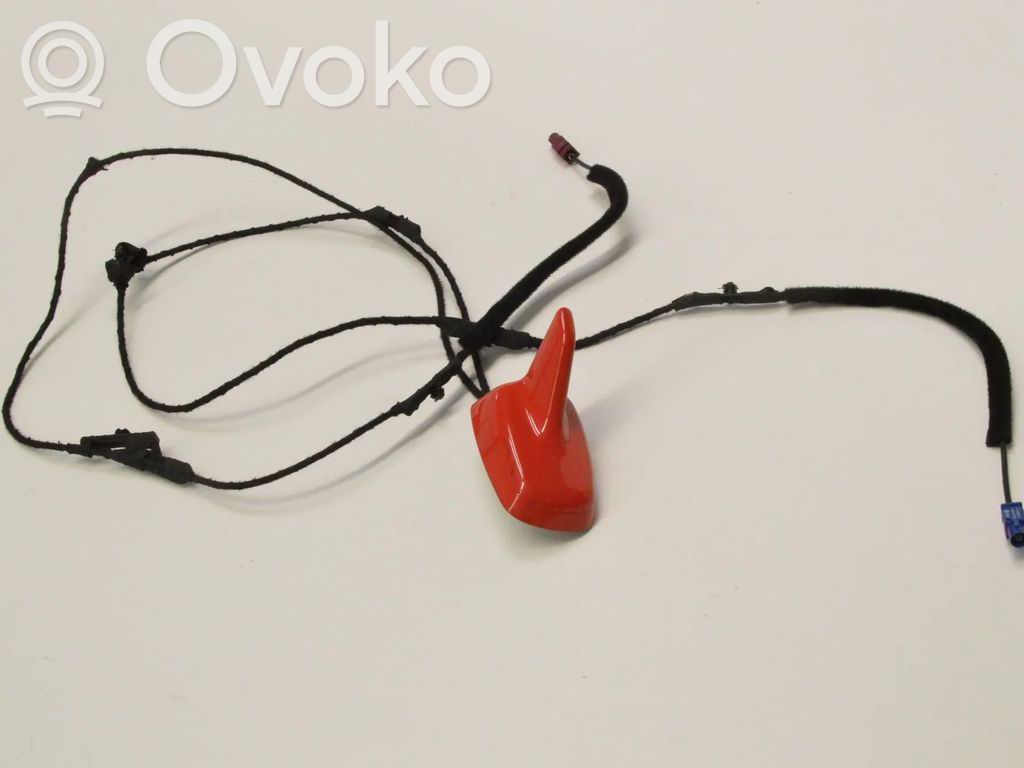 GPS-pystyantenni   8T0035503H