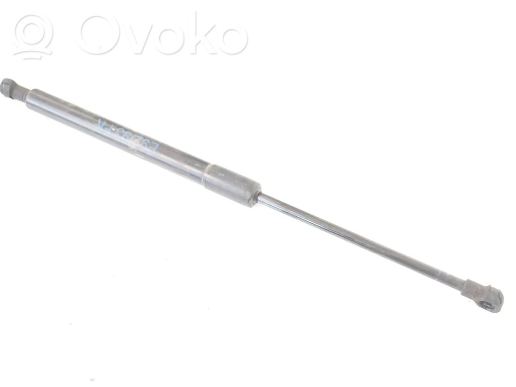 Amortizatorius variklio dangčio   7129190