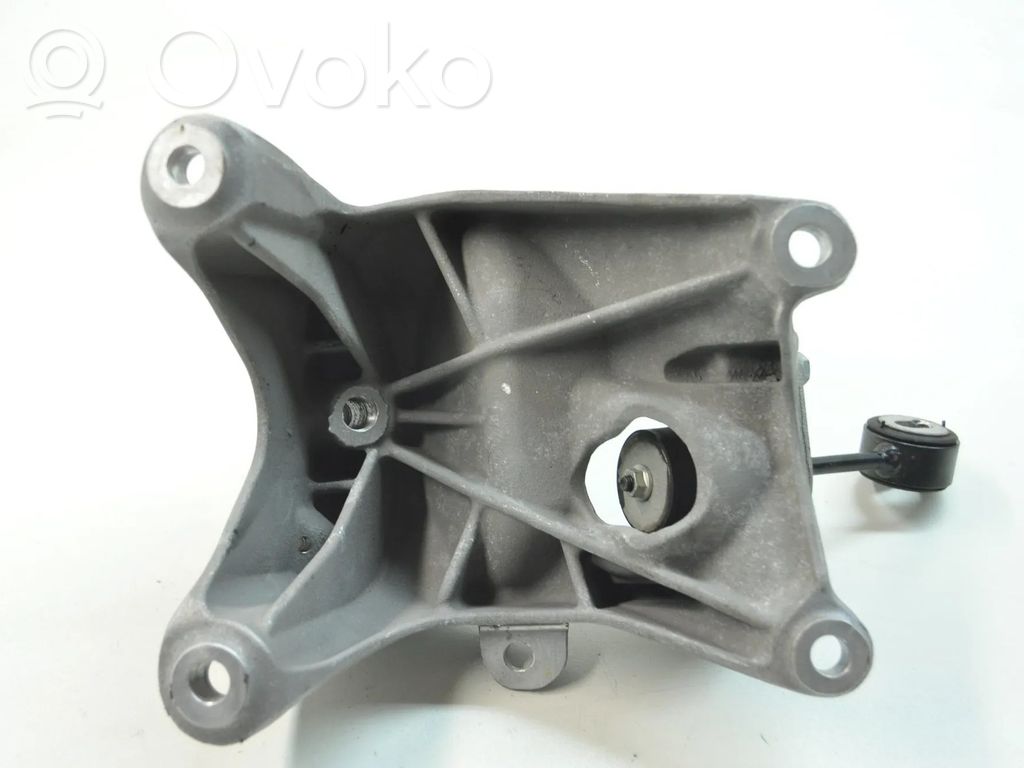Audi A5 Engine mounting bracket 