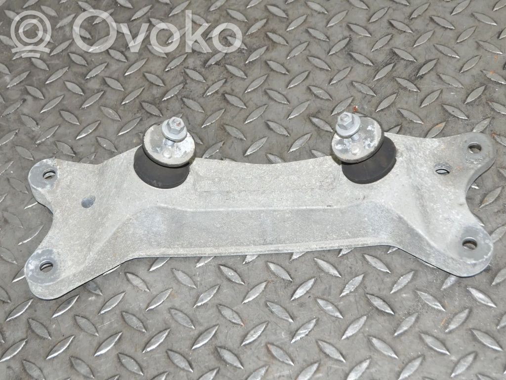 BMW Z4 E89 Gearbox mounting bracket 