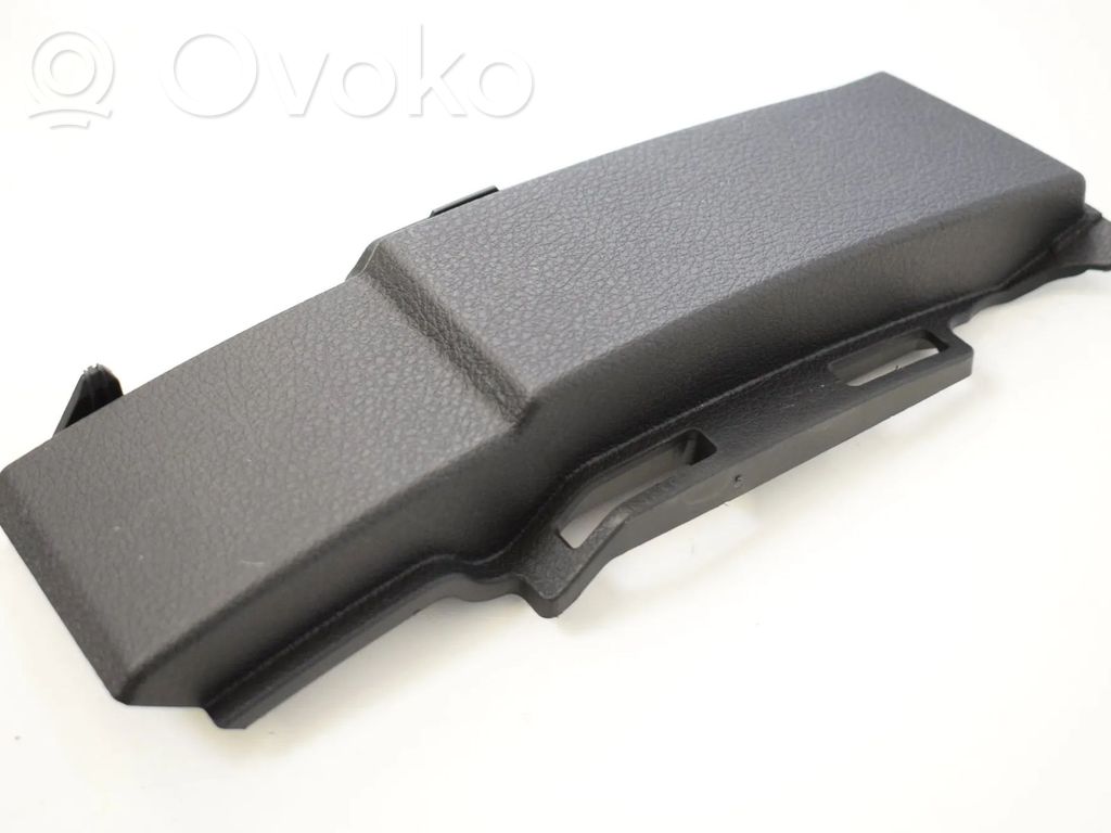 BMW 2 F46 Dekoratyvinė apdailos juostelė 