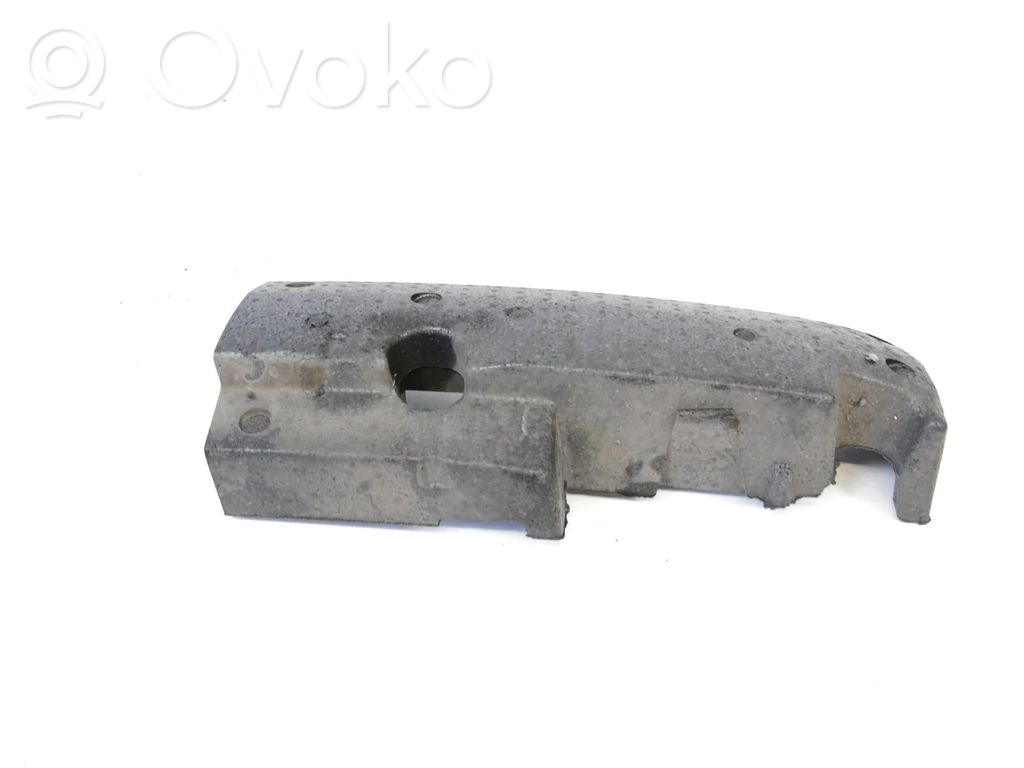 Bampera putuplasta daļa   4R8317E899F