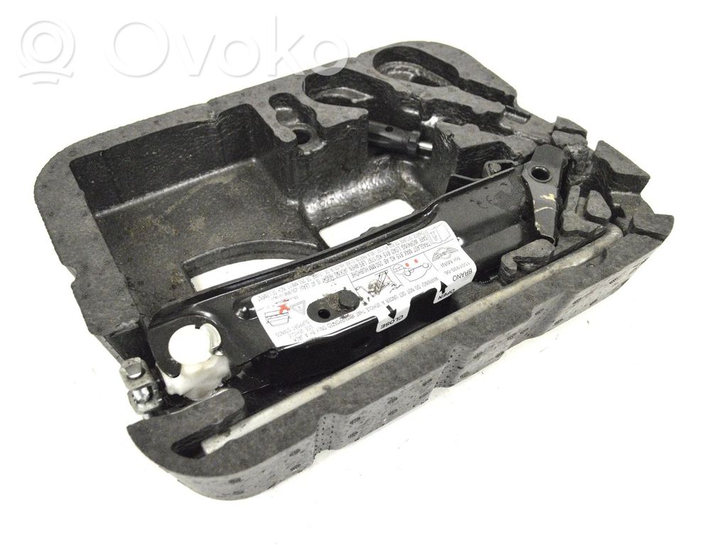 Mini One - Cooper Coupe R56 Lift Jack 