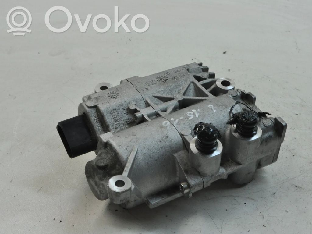 BMW 3 E92 E93 Oil pump 