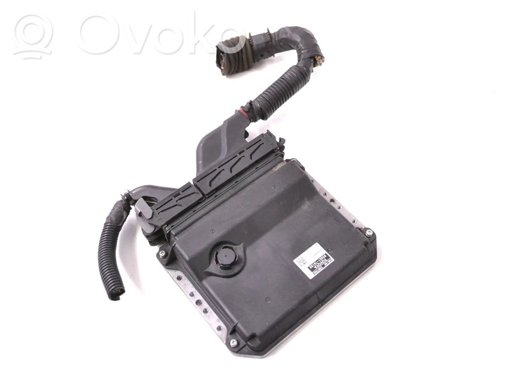 Lexus CT 200H Engine control unit/module 