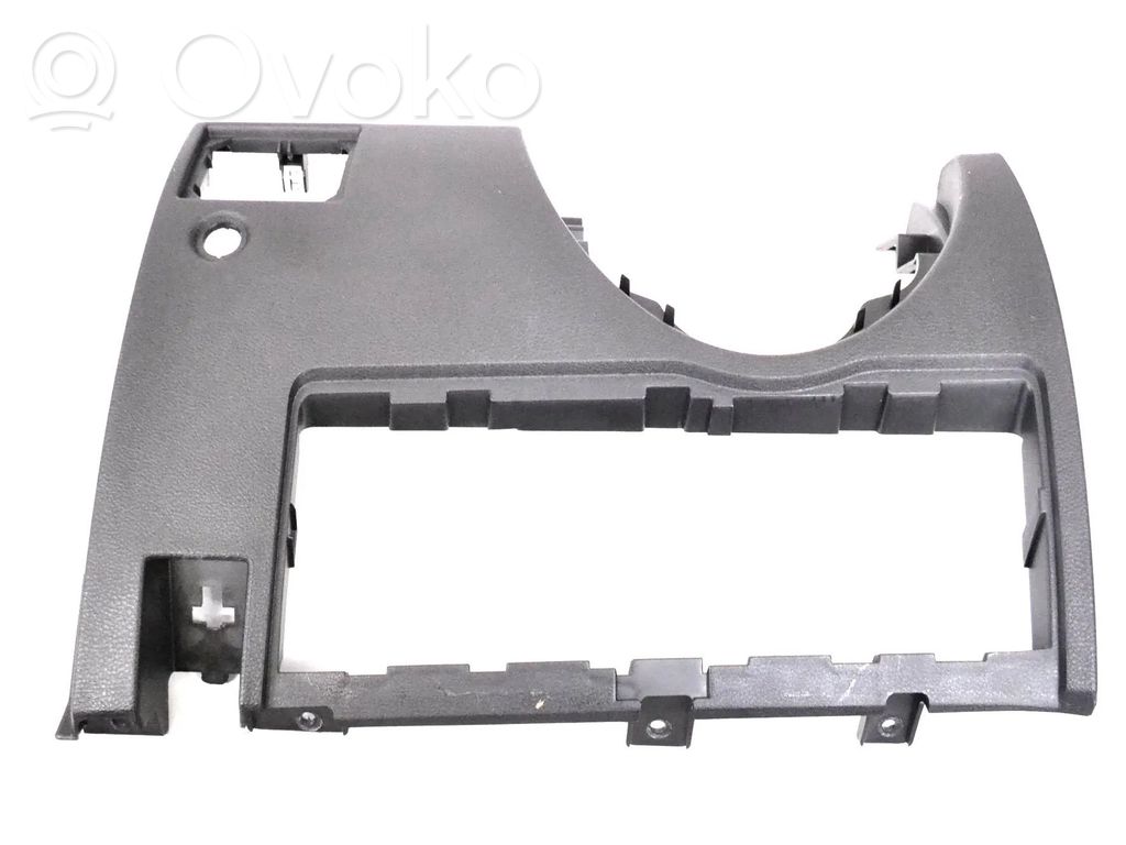 Element deski rozdzielczej / dół   P01472003BL