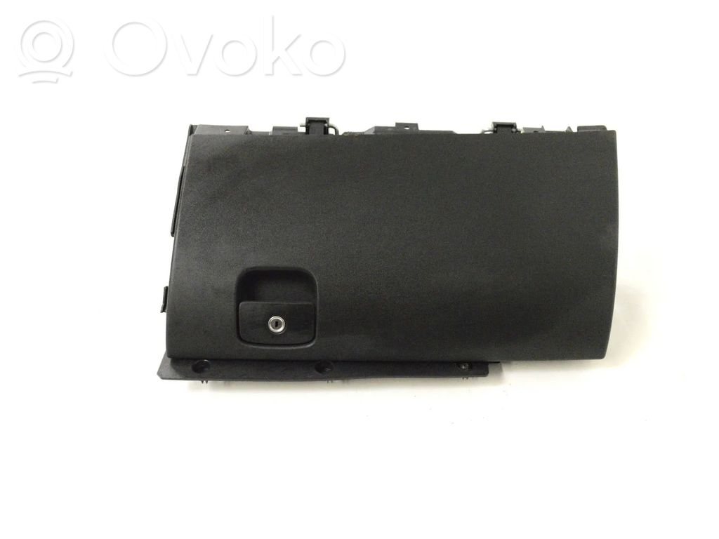 Jaguar XE Glove box 