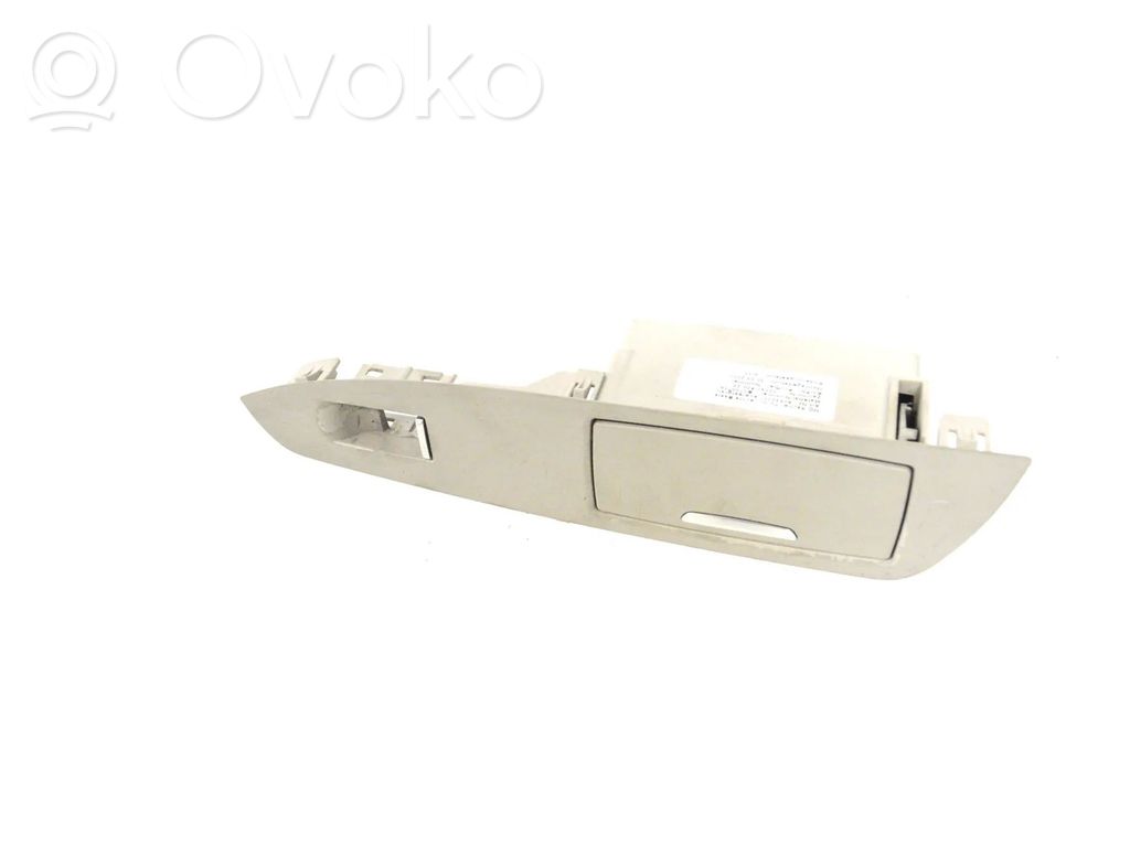 BMW 7 F01 F02 F03 F04 Scrumieră 