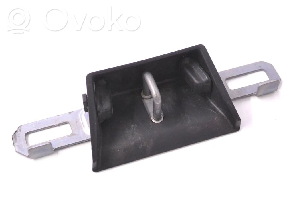 Volvo XC40 Rygiel zamka drzwi tylnych 
