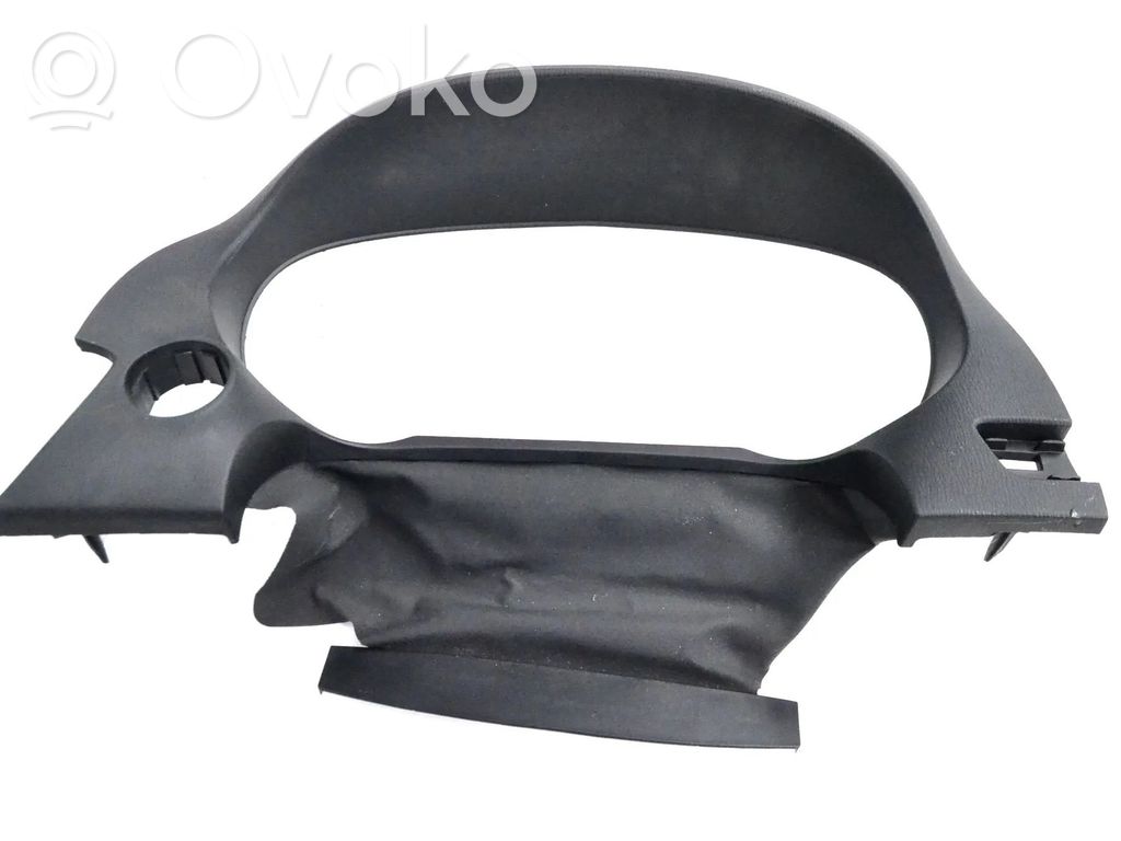 Mazda 6 Moldura del panel 