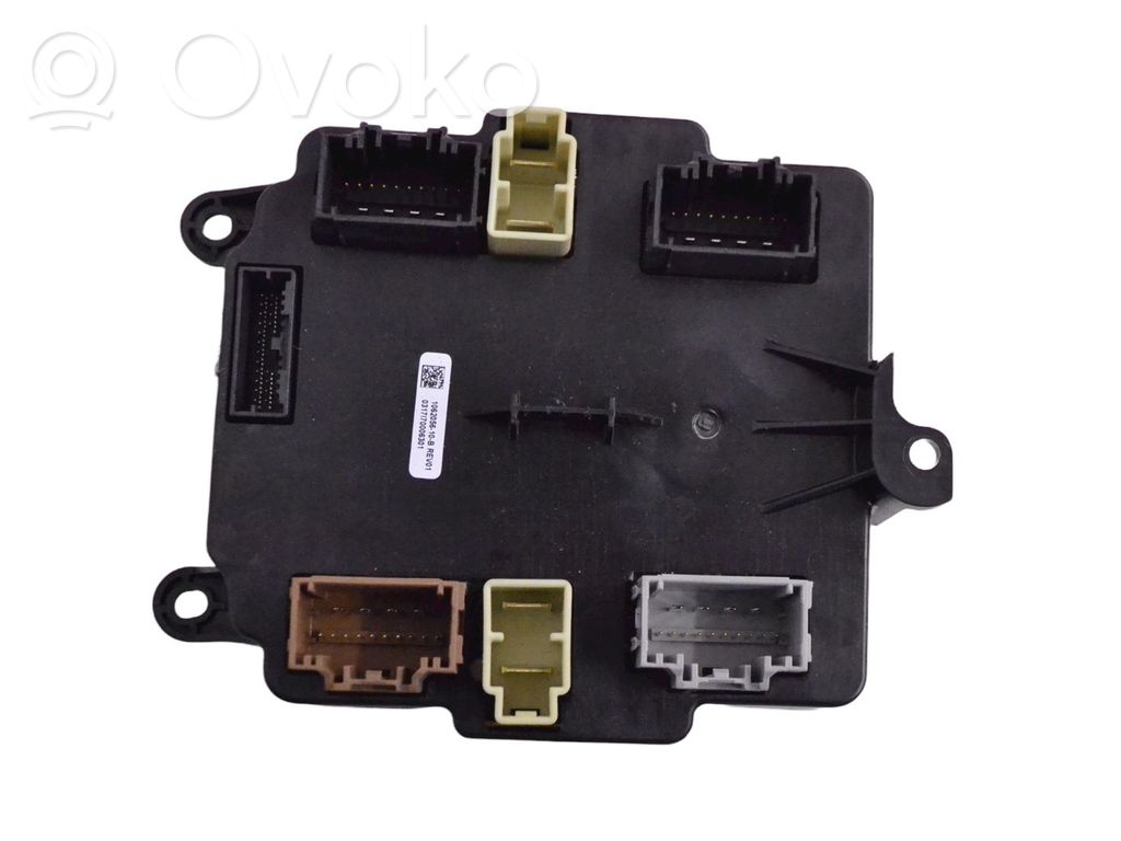 Tesla Model X Door control unit/module 