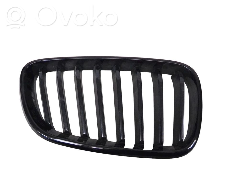 BMW 2 F22 F23 Maskownica / Grill / Atrapa górna chłodnicy 